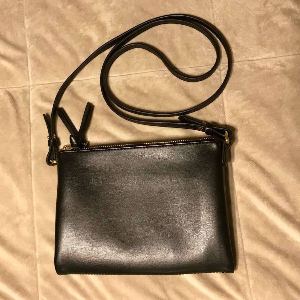 Old Navy Black Crossbody Bag